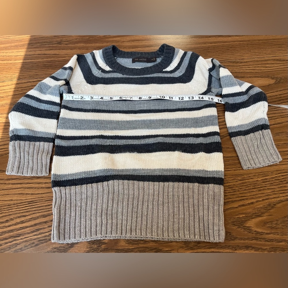 Ladies The Limited Wool Blend Sweater size XS Color Gray Multi striped Preloved